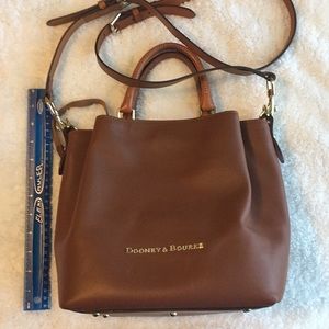 Dooney & Bourke purse Barlow in natural